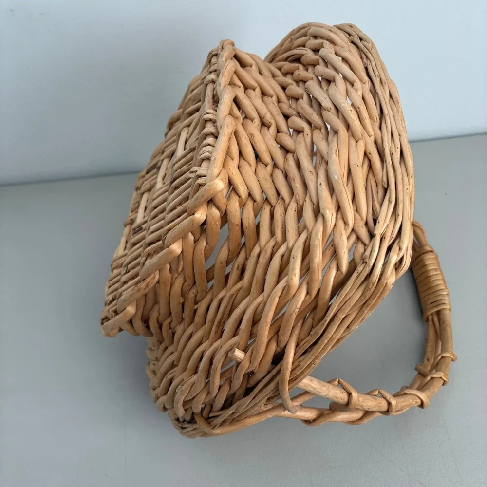 VTG LARGE Woven Wicker Basket with Braided Handle Square Base Natural Brown Gift